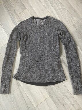 Lululemon Heathered Gray Ling Sleeve Top